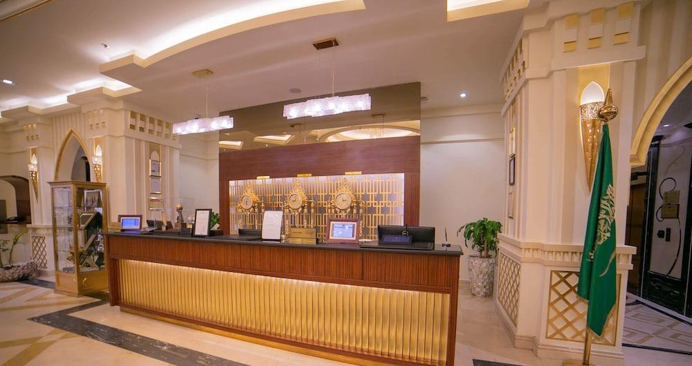 Casablanca Grand Hotel Jidá Exterior foto Reception desk at a hotel