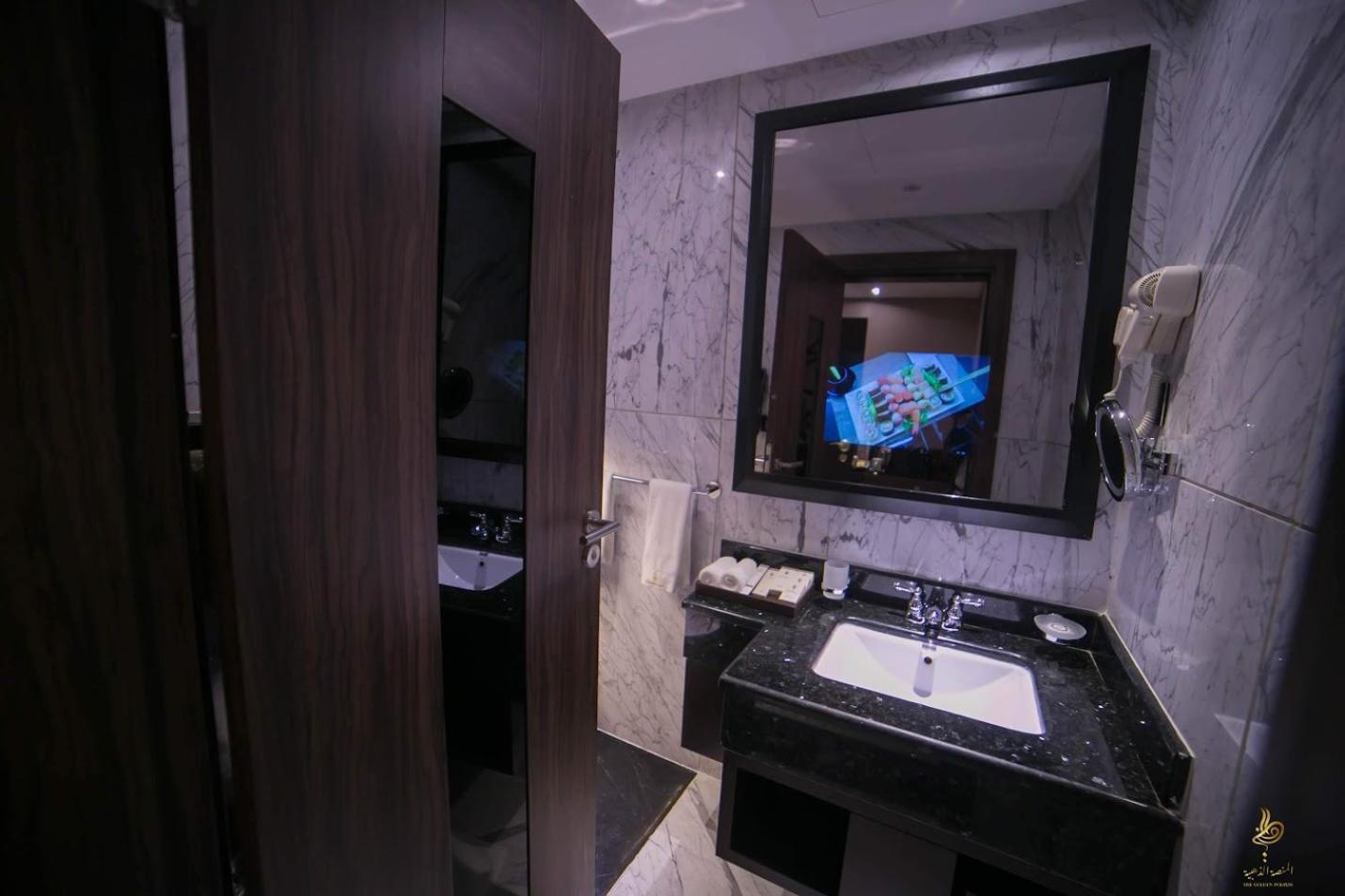 Casablanca Grand Hotel Jidá Exterior foto Bathroom