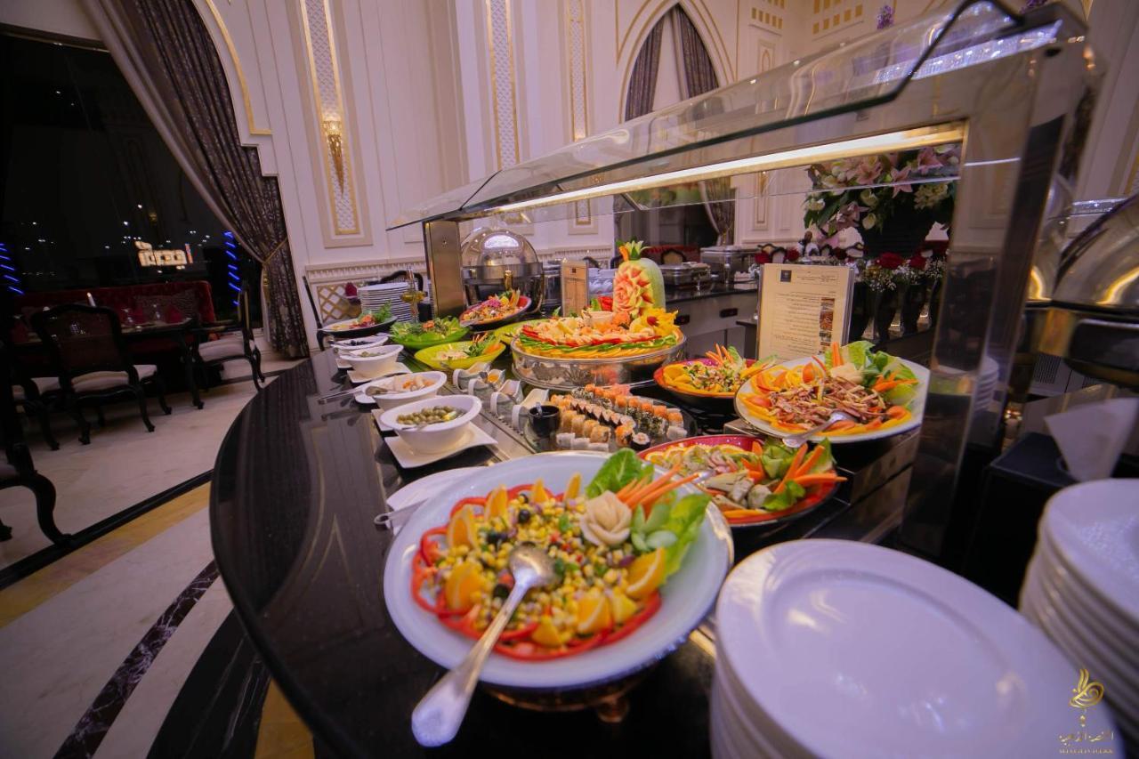 Casablanca Grand Hotel Jidá Exterior foto A buffet at a hotel